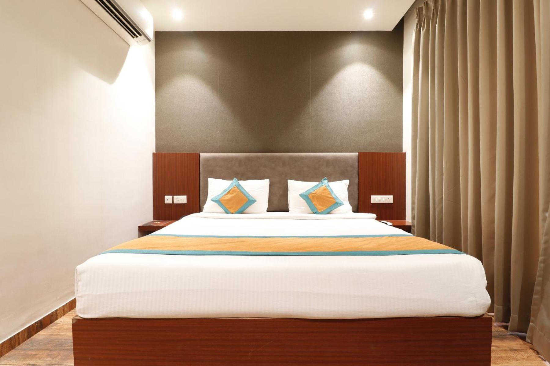 נאגפור Hotel Yatri מראה חיצוני תמונה
